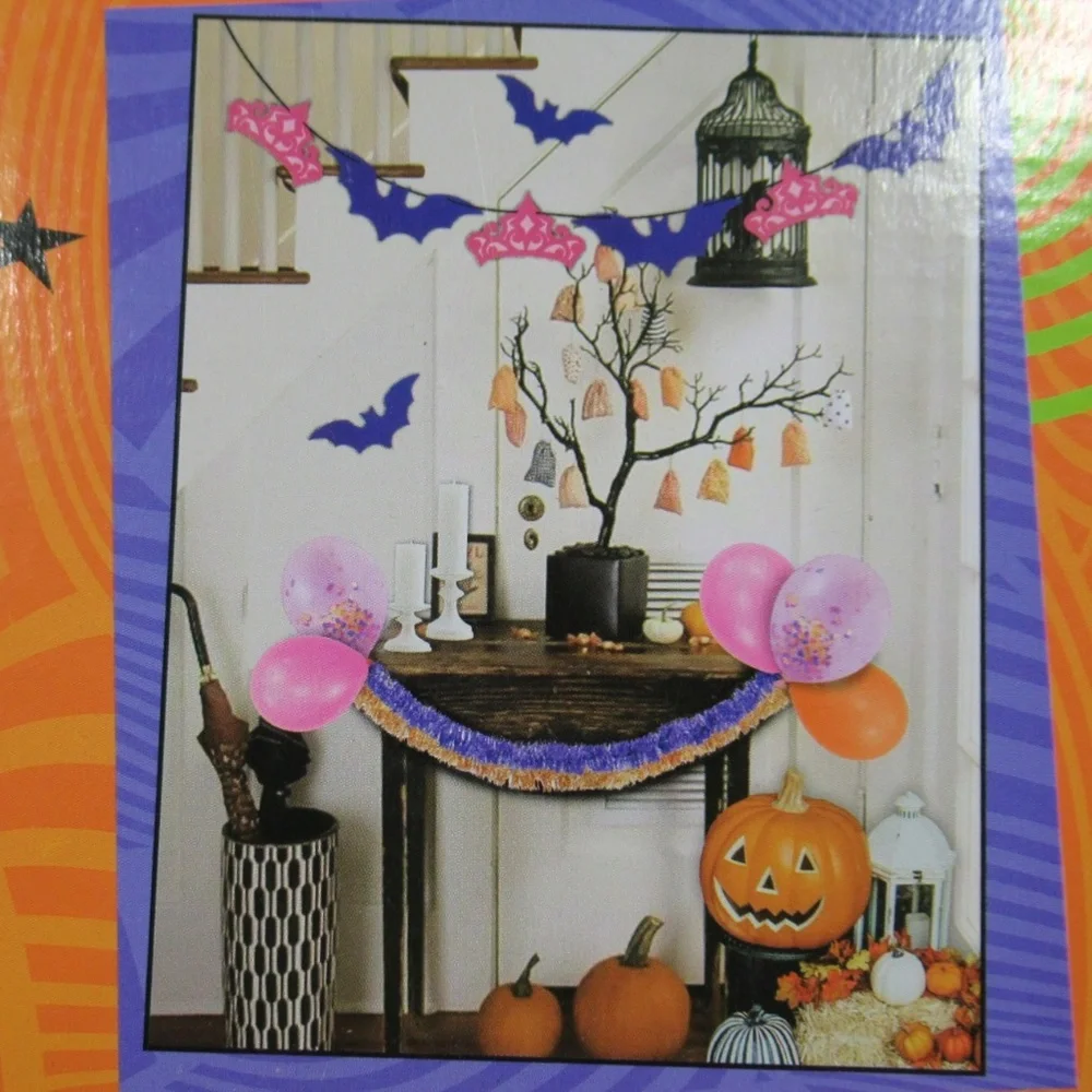 Halloween/Party 200 Piece Disney Princess Trunk or Treat Party Decorating Kit